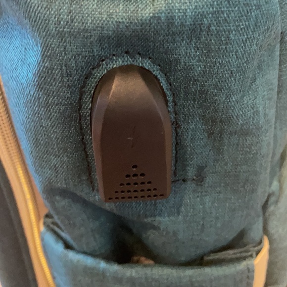 Amazing expandable Diaper bag - Picture 6 of 7